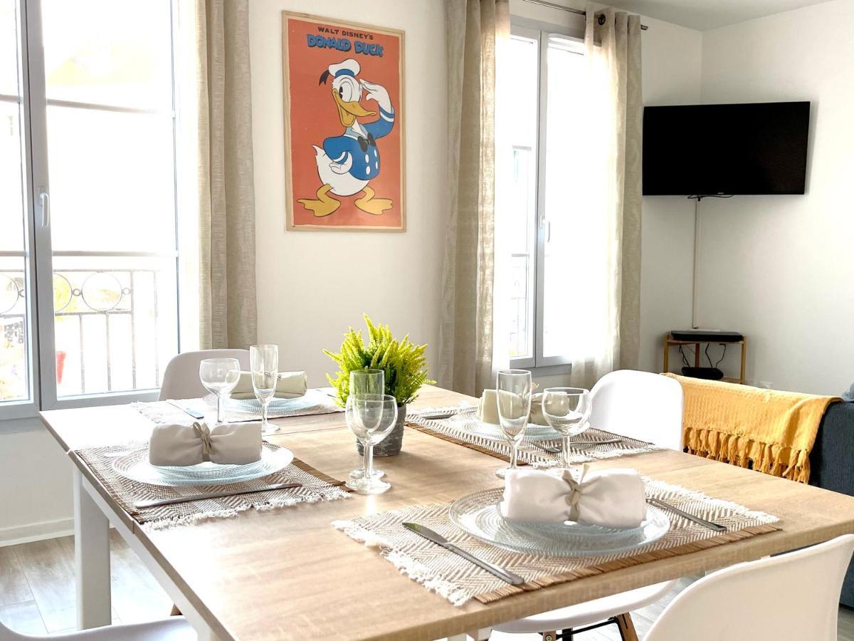 Disney & You Serris Bagian luar foto